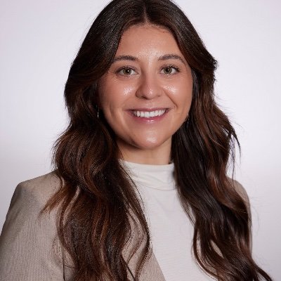 MS3 @unlvmedicine | @LMSA_west VP of Policy | AMWA Region 8 Director | views are own | first-gen🇦🇷 | interested in OBGYN and immigrant health