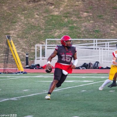 Dual threat QB || 6’2 225 || football focus 🧘‍♂️ || LA Pierce || #juco product