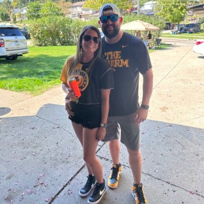 Husband, Dad, Outdoorsman, Iowa Alum. ASL @ Scheels. Fan of the Hawkeyes, Yankees, and NY Giants. Fantasy Football Champ ‘11,’17 🏆🏆 Tweets are my own