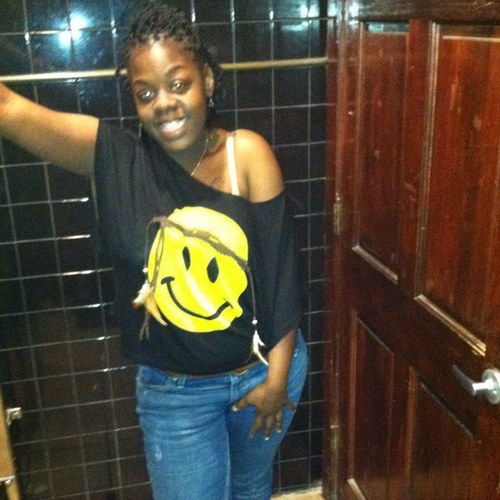 Simply_Chizzy's profile picture. Man fuck these Nikkas with a passion!