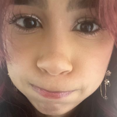 LiveLamplover's profile picture. 