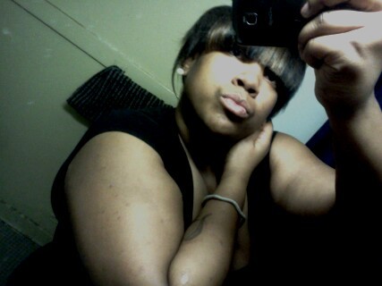 MsPrettyee1011's profile picture. i dislike alot of peoplee ; buh i love everybody :) soo follow me &&'' ill follow back x3