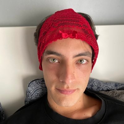 antoinecbanal's profile picture. insta les p’tits lou : @antoinecoriginalmgl