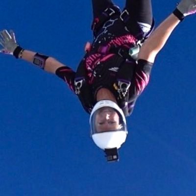 Coach & Trainer for Coaching with your inner self; awesome mother; Skydiver and Windtunnelflyer 🤙🔥🤘Book Author 😊