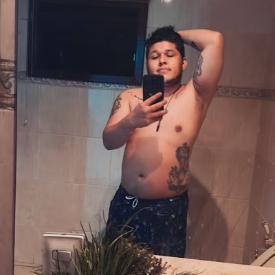 IG : @Bluearts3d Quando você é jovem, eles deduzem que você não sabe nada. Taurino ♉ com ascendente em ♒. O que significa? Não sei também kkkk##