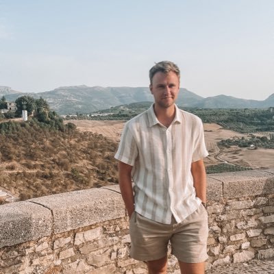 simon_segier's profile picture. ❤️ @hermansharon99
🏀 Coach @basketieper