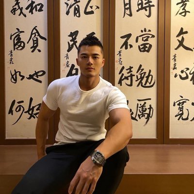 jack_wenbin's profile picture. I like to explore the beauty of different cities. Try different foods. I'm just here to document life, some different scenery and food.