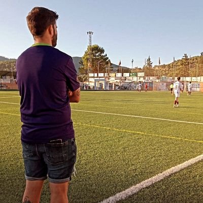 ⚽ Entrenador Fútbol & Futsal | Nivel 1
📚 TSAF en curso
🎥 Entrenamientos físicos y fútbol formativo
🔥 “Entrena como si fueras el peor, juega como el mejor.”