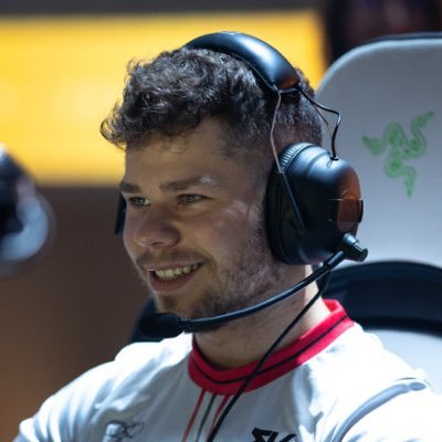 CzekoladLol Profile Picture