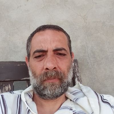 ليبي من مدينة درنه يقيم حاليا في بنغازي
مهتم بالفنون