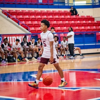 5’7” , 143lbs , 3.3GPA, Point Guard , 2025 @RRBB_KHS @_coachwalt Email: obshade1@gmail.com