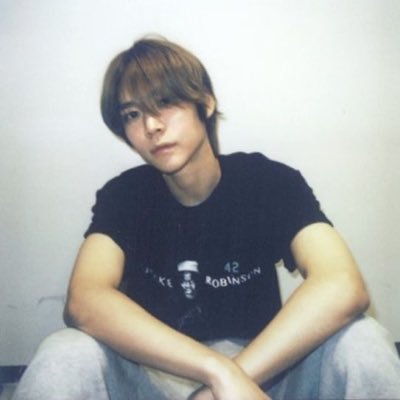 EUNSEOKtxc's profile picture. jari lu jahat banget kek yang gak pernah megang tasbih