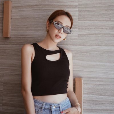 Female 🙋🏼♀️ eager to learn more 📖📚 and meet some interesting people Love to travel 🔥🔥 DM,Please no porn talk! Thanks!