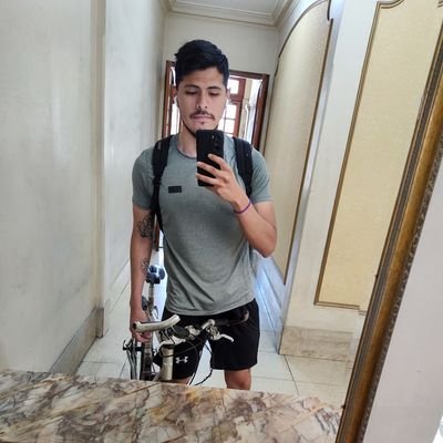 vantorizado's profile picture. Cambiemos todo para que no cambie nada.

Fundamentalista del retuit.