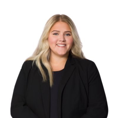 (she/her) | articling student, aspiring litigator & lover of movie theatres