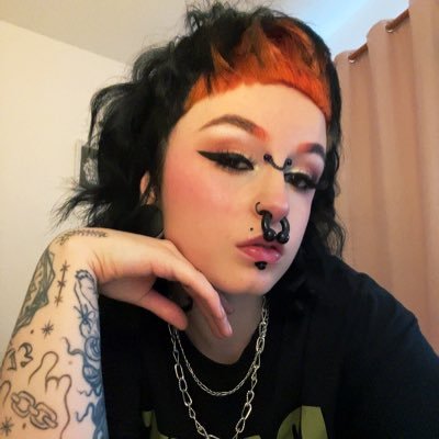 stadiumrave69's profile picture. 