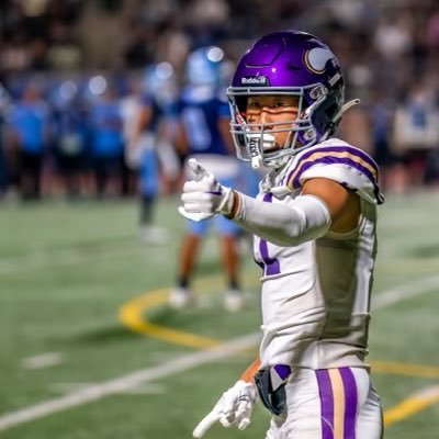 WR 2025 / Valencia Highschool / 5’11 160 / 4.6 GPA / 661-860-4481