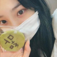 roze (@chrwnz) 's Twitter Profile