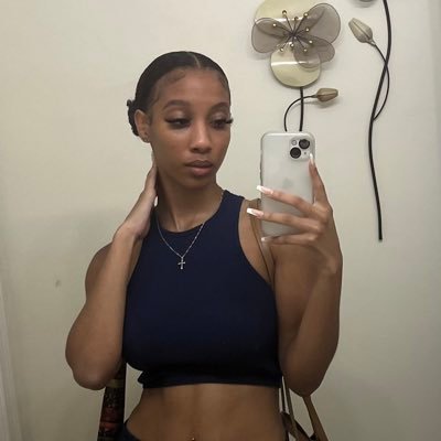 keris_a's profile picture. 🦋