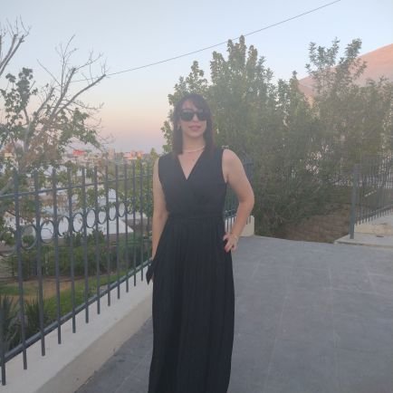 karendeleon00's profile picture. 