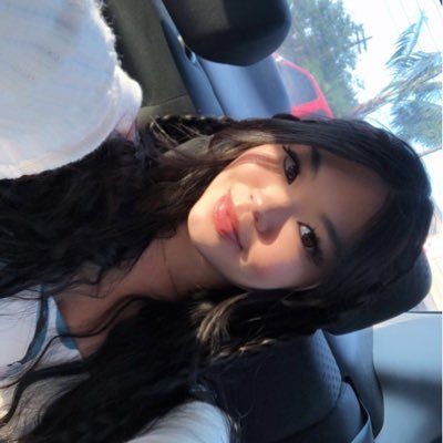 Elizabethle_189's profile picture. | BabyBoba 🐾