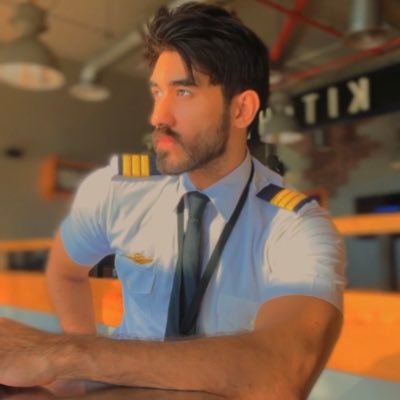 AkonZiyad's profile picture. CPL SE/ME, CFI, CFII👨🏻‍✈️✈️