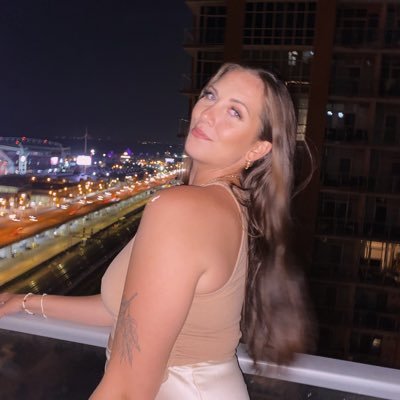 RayElora Profile Picture