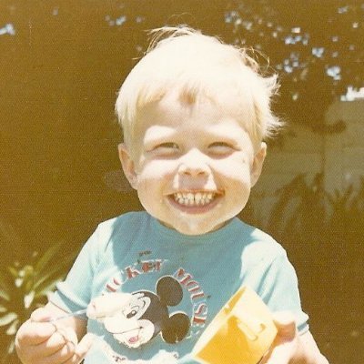 ElonIsSatoshi's profile picture. @TheMatrixStorm
Who is Satoshi? 
Elon, Theil, Philion, Schwartz, others... & myself are Satoshi Nakamoto. I am a disclosure agent.