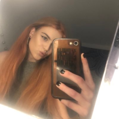 elisaivarsc's profile picture. juntes ho podem tot | sociologia uv