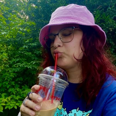 CiorbaDeLegume1's profile picture. are you having fun or just showing people you're having fun?