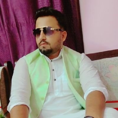 जर्फ रखते तो जान लेते
चुप रहना भी एक शिकायत है