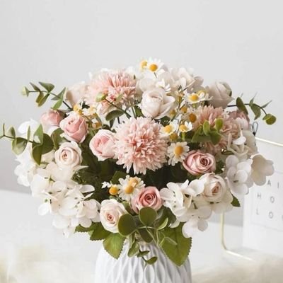 Mayads99's profile picture. 