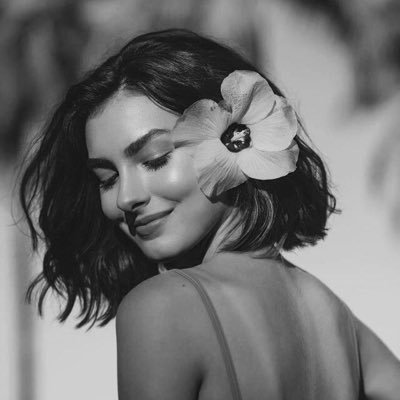 reyhanaai's profile picture. از سرزمینی به نام بلخ🕊🌱