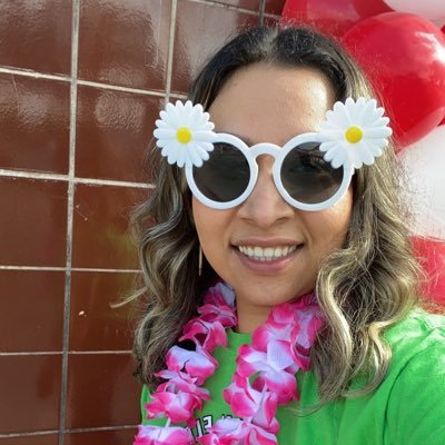Made in Mx🇲🇽Scorpio♏️Coffee love☕️UHCL Alumni🎓Bilingual Teacher🍎