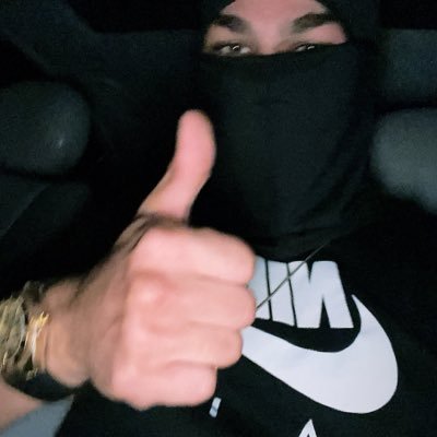 aunque ande en valle de sobra de muerte no temeré mal alguno🖤rip mono y ele pa mi siguen vivos🫀