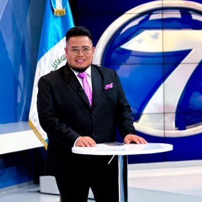 2023 ¡Lo mejor está por venir! ✌🏻😎 Reportero 📰, locutor 🎙️, host TV 📺, radioactor 🎭📻. Creo en una Guatemala diferente. 🇬🇹💙