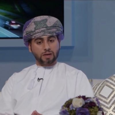 محام ومستشار قانوني، دكتوراه في فلسفة القانون، صدر لي: فصام الأديان/عزلة الرائي/بروميثيوس/دجل الأديان، لعنة سين. للتواصل:24545555-92225755