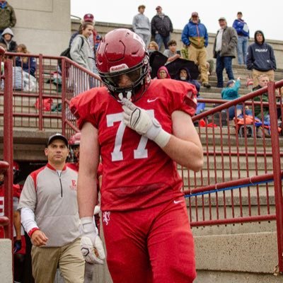 Phillips Exeter Academy ‘25 | Football | 6’4”, 275 | 6’7” Wingspan | OL, DL | High Honors | Email: thoey@exeter.edu | Phone: (508) 948-5336 | HC: @CoachV1781 |