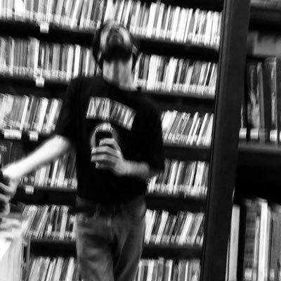 awthif's profile picture. oh, the absurdities of an absurd!