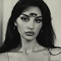 C (@throwpic_) 's Twitter Profile Photo