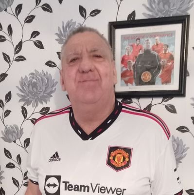 LIVING WITH F.N.D.
LOVE MY FAMILY, LOVE MY COUNTRY, ROYALIST, HUGE FAN OF MANCHESTER UNITED,PINK FLOYD 
JIMI HENDRIX LED ZEPPELIN 
DEEP PURPLE 70s POP AND ROCK