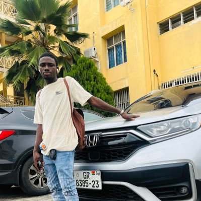 biggest_dzidzor's profile picture. Sleepy Eyes Busy Mind