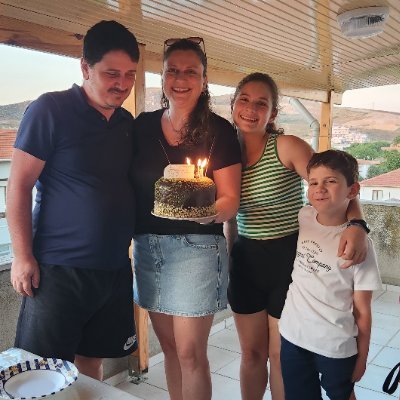 basakbulutayar's profile picture. Anne 
Matematik öğretmeni