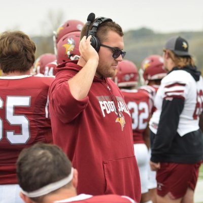 @VCSU_Football - Recruiting Coordinator & RBs Coach | MN and SD Recruiter @RAHSRaiders & @PCSaintFootball Alum 

@VCSU_Football Links ⬇️