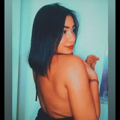 madusantos_1's profile picture. confissões, lamentações e bastante baixaria.