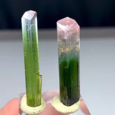 Selling #Minerals  #Crystal and #Pendants
PayPal, bank account, western union accepted..
✈️Shipping worldwide 🌐 through FedEx , DHL , UPS
wttsp : +923085394594