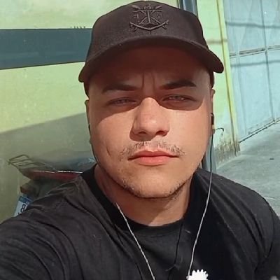 Todos temos luz e trevas dentro de nós oque nos define é o lado com o qual escolhemos agir
Harry Potter