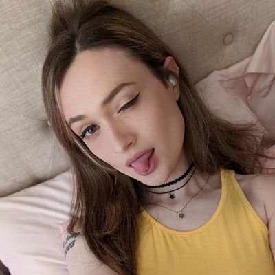 28 -Trans - Just your favorite Girl Next Door ♥️ Check out my socials 🔞