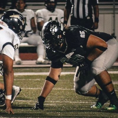 STEELE HIGH SCHOOL FOOTBALL|DL 6’1ft 285| BENCH 325|email cameronrobinson5252@gmail.com phone number 210-392-1247