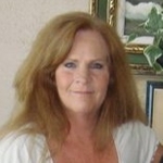 Suzis_Crafts's profile picture. Sharing my favorite craft tutorials and gift ideas.